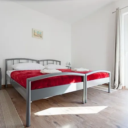 Sirocco Lägenhet